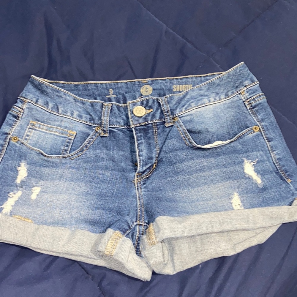 Short jean shorts